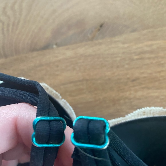 Victoria’s Secret Very Sexy Push-up Bra - Picture 2 of 4